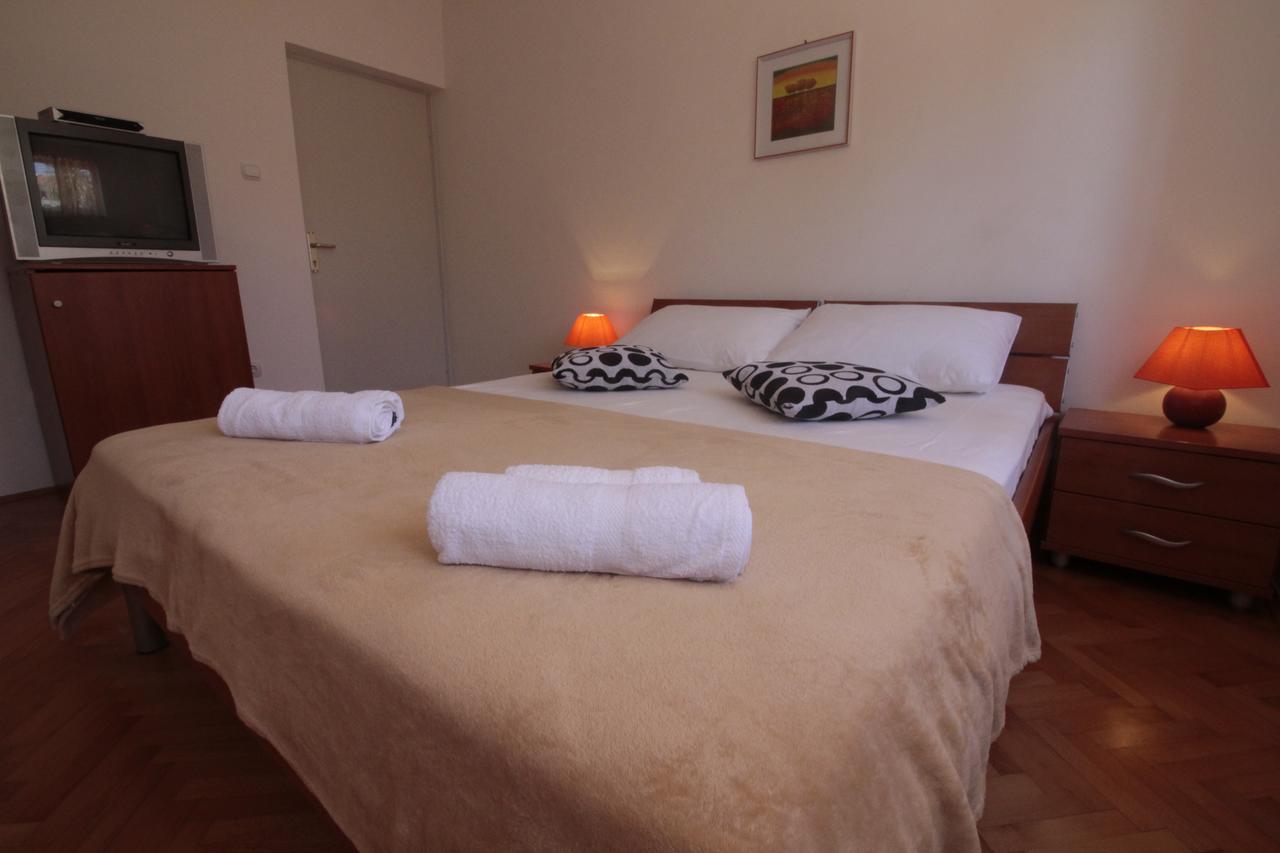 Studios & Rooms Fiesta Новаля Екстер'єр фото